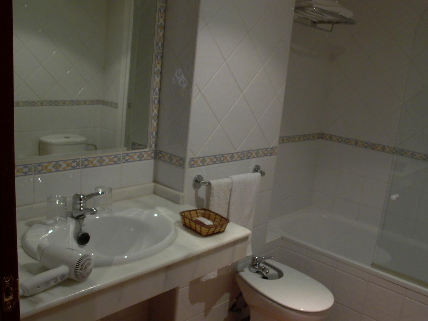 Hotel Calderon Cenes de la Vega Kültér fotó
